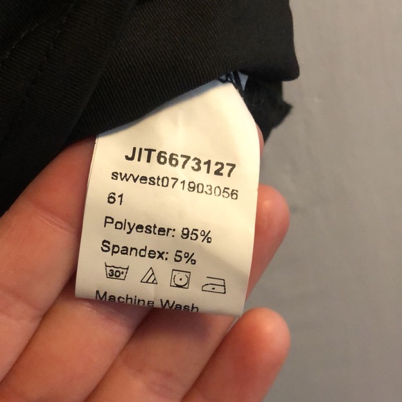 SHEIN black crop top - Picture 5 of 5